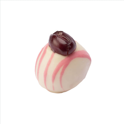 Roppanós cseresznyés marcipán desszert. Crunchy cherry marzipan dessert. Knuspriges Kirsch-Marzipandessert.