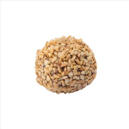 Rumos-mogyorós desszert golyó. Rum-hazelnut dessert ball. Rum-Haselnuss-Dessertkugel.
